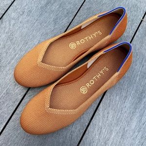 ROTH'Y fawn FLATS